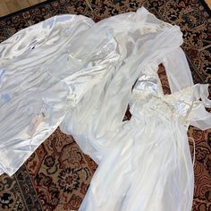 3 Piece Bridal Set / Bridal Lingerie / Vintage Bridal / Vintage Bride Set / Vintage Bridal Set / White Lingerie Set / In Bloom By Jonquil Lingerie / Bridal Slip Dress / Bridal Robe / 3 Piece Set: 1 Slip Dress 1 Sheer Robe 1 Solid Robe There’s More Pics In Another Post. I’m Willing To Sell Separately. Please Message Me With Your Offers!! Bridal Slip Dress, Bridal Sleepwear, In Bloom By Jonquil, Lingerie Bridal, Sheer Robe, Lingerie Vintage, Bridal Robe, White Lingerie, Vintage Bride