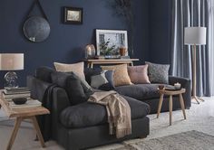 21 Chic Navy and Grey Living Room Ideas Dark Grey Sofa Living Room, Blue Couch Living, Gray Sofa Living, Blue Sofa Living, Blue Couch Living Room, Navy Blue Living Room, Grey Couch Living Room