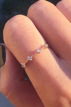 Cute Promise Rings, Ring Fashion, Diamond Anniversary Rings, Cute Rings, Fashion Ring, Rings Simple, Simple Jewelry, Jewelry Inspo, Calla Lily