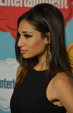 Roman Noses, Meaghan Rath, Crooked Nose, Schitt's Creek, Nose Job