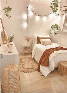 Whether you rented or recently bought a new home, furnishing your bedroom is undoubtedly one of the most exciting projects ahead of you. If you haven’t got the message yet, the boho vibes are all over Instagram and social media and they’re making their way to our bedrooms too. The sense of comfort and easy … Boho Room