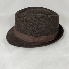 Fedora Diamond Crown Stingy Brim Hat Tweet Pattern Style: Fedora 1 1/2" Brim 4" Crown Height 3/4" Brown Ribbon 77% Polyester, 13% Rayon, 5% Wool, 5% Other Fibers Spot Clean Only Size: M, The Inner Circumference Is Approximately 22 3/4" Condition Note: Brand New Without Tag Brown Ribbon, Diamond Crown, Crown Heights, Brim Hat, Fedora, Black And Brown, Ribbon, Crown, Women Accessories