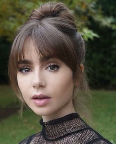 Lily Collins Hair, Κούρεμα Bob, Bangs With Medium Hair, Fishtail Braid, Penteado Cabelo Curto, Lily Collins, Hair Dos