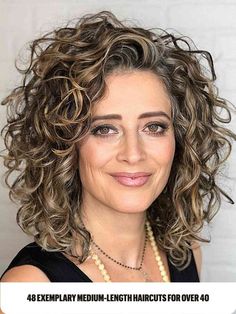 Medium Gorgeous Natural Curls with Highlights for Women Aged 40 Medium Length Curly Haircuts, Haircuts For Women Over 40, Natural Curly Hair Cuts, Medium Length Curly Hair, Brown Curly Hair, Medium Curly, Wavy Haircuts, Thick Curly Hair, Medium Curly Hair Styles