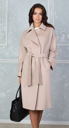 Elegant Coats, Moda Paris, Stylish Coat, Coat Outfits, Cashmere Coat, Look Casual, Elegant Outfit