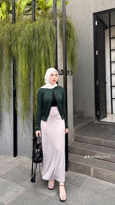 Hijab Style Casual, Hijab Chic, Outfit Hijab, Ootd Hijab, Japanese Prints, Beautiful Hijab