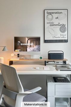 Minimal Desk Setup Minimal Pc Setup, Work Table Aesthetic, Desk Setup Ideas, Minimal Desk Setup, Modern Workspace, Study Room Design