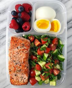 Makanan Diet, Good Eat, Lunch Meal Prep, Idee Pasto Sano, Healthy Meal Plans, Healthy Meal Prep, Healthy Snacks Recipes, Healthy Meals