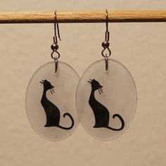 Kitties Black Cat Silhouette, Silhouette Earring, Laser Art, A Black Cat, Shrink Plastic, Cat Silhouette, Eyeglass Chain, Resin Earrings, Jewelry Diy