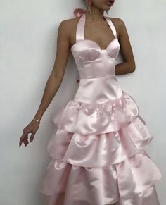 Prom Dress Halter Neck, Prom Dress Halter, Dress Halter Neck, Satin Evening Dresses, Evening Party Gowns, Looks Party, Neck Bow, Evening Gowns Elegant, Dress Halter