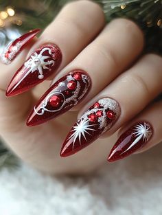 Festive Acrylic Christmas Nails: 2024's Most Creative Designs Noel Nails, Festive Nails, Cute Christmas Nails