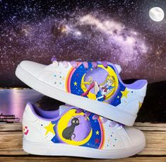 Sailor Moon Anime Custom sneakers! ➡️If you want different brand or type of shoes, contact me to inform you about the cost.  I use TOP quality paints and top coats, so that the sneakers will last for a long time! The paints are made to use for leather, so they are super durable! ☔️Don't worry when it's raining, the colors will still be great! You can buy these shoes for you, or for gift for someone you want...It's a unique design, don't you think? IMPORTANT ! RETURN POLICY: As the sneakers are t Sailor Moon Theme, Painted Shoes Diy, Anime Sneakers, Basket Anime, Anime Custom, Custom Adidas, Skull Shoes, Shoes Custom, It's Raining