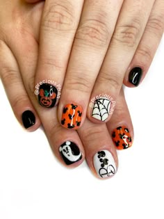 Halloween Disney Nails, Halloween Nail Colors, Cute Halloween Nails