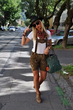 Wurstfest Outfit, Octoberfest Outfits Women, Austrian Clothes, Lederhosen Women, German Costume, Oktoberfest Costume