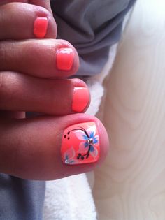 Cute Spring Toe Nails, Hawaii Pedicure Ideas, Spring Toenails, Coral Toe Nails, Dragonfly Nail Art, Beach Toe Nails, Cruise Vibes