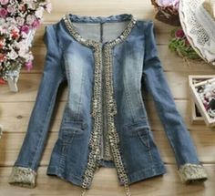 Jeans Recycling, Denim Party, Denim And Diamonds, Denim Ideas, Female Shorts, Dancing Queen, Denim Jackets, Denim Coat, Casual Jacket