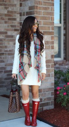 Hunter Boot Outfits, Red Hunter Boots, Stile Blair Waldorf, Adrette Outfits, Hunter Boot, Thanksgiving Outfit Ideas, What To Wear Fall, Thanksgiving Outfit Women