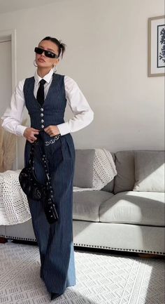 Semi Formal Mujer, Looks Country, Women's Button Down Shirt, Inspo Outfit, Sweater Dress Women, Everyday Outfit, Ideas Aesthetic, Back To School Outfits, Work Attire