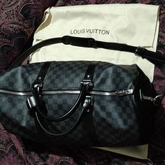 Unisex Authentic Damier Graphite Keepall Bandouliere 45 Willing To Negotiate Prices No Stains No Scratches No Peeling Or Cracks In The Leather Looks Brand New Barley Used And Ready To Be Shipped Louis Vuitton Duffle, Gentlemen Fashion, Black Duffle Bag, Travel Aesthetics, Leather Looks, Bags Louis Vuitton, Big Bags, Luggage Sets, Gentleman Style