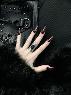 Goth Nail Aesthetic, Goth Nails Aesthetic, Dark Red Goth Nails, Vamp Nails Aesthetic, Vampire Halloween Nails, Black Nail Art Gothic, Black Nails Grunge, Vampire Nails Aesthetic, Halloween Nails 2024