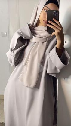 Fashion Hijab Style, Dress Muslimah, Beautiful Evening Gowns, Hijab Aesthetic, Head Scarf Styles