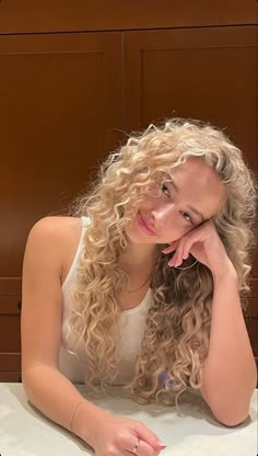 Perm On Blonde Hair, Full Blonde Curly Hair, Perms Blonde Hair, Blonde Eyebrows Natural, Womens Perm Long Hair, Perm On Long Blonde Hair, Pretty Blonde Curly Hair, Perm On Women, Very Curly Blonde Hair