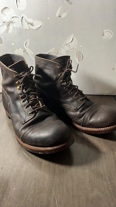 As Is - Preloved smoke free condition - No surprises - leather conditioned routinely.Lots of life left (122) Rugged Vintage Brown Boots With Goodyear Welt, Rugged Vintage Brown Moc Toe Boots, Vintage Brown Rugged Moc Toe Boots, Vintage Brown Moc Toe Boots With Goodyear Welt, Vintage Brown Moc Toe Rugged Boots, Vintage Lace-up Boots With Snip Toe And Leather Sole, Rustic Lace-up Boots With Reinforced Toe, Rugged Vintage Brown Boots With Snip Toe, Vintage Brown Rugged Boots With Snip Toe