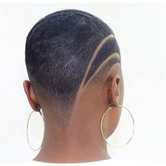 Female Wavers With Designs, Female Wavers, Pixie Haircut Fine, Fine Hair Pixie, Haircut Fine Hair, Twa Hair, Hair Colors To Try, Pixie Haircut Fine Hair, Shaved Hairstyles