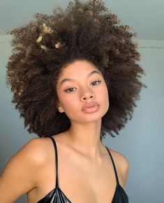 Natural Hair Pictures, Big Natural Hair, Big Afro, Beautiful Black Hair, Rapunzel Hair, Afro Hair