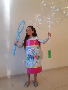 Halloween Costume Teenage Girl, Geek Outfit, Bubble Costume, Teenage Halloween Costumes, Halloween Costume For Kids, Meme Costume, Teen Halloween, Halloween Costumes For Teens Girls