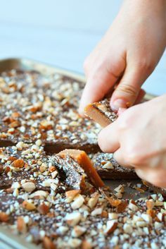 How sweet does this English Toffee look? English Toffee Recipe, Toffee Recipe, English Toffee, Weak In The Knees, Homemade Candies, Candy Desserts, Christmas Cooking, Yummy Sweets, How Sweet Eats