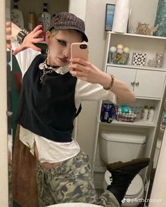 Gyaru Fashion Masc, Patch Pants, Masc Outfits, Daily Workout, Pretty Cool, Fashion Sense, Aesthetic Clothes, Pretty Outfits