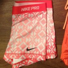 PINK TRIBAL NIKE SPANDEX Shopkins Strawberry, Volleyball Clothes, Fitness Shirts, Cute Sweatpants, Adidas Shoes Outlet, Soccer Outfits, Adidas Shoes Women