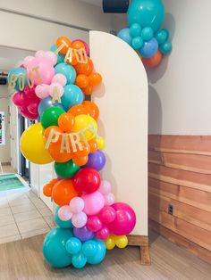 Fiesta theme “Taco ‘bout A Party” Balloon Arch very colorful Taco About Love, Party Balloon Arch, Taco Bout A Party, Poppy Birthday, 2023 Birthday, Cradle Ceremony, Balloon Creations, 4th Birthday Cakes, Fiesta Theme Party