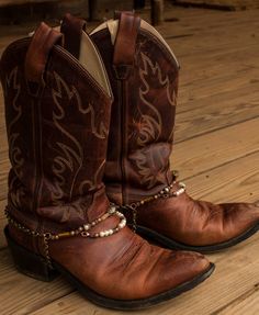 Brass and Copper With Pearls Adjustable Western Cowboy Boot Jewelry With Tiger's Eye - Etsy Cowboy Spurs, Boot Chains, Hat Bands, Boot Bracelet, Boot Toppers, Boot Bling, Brass And Copper, Boot Jewelry, Favorite Boots