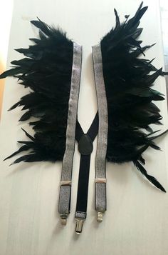 Crow Costume, Burning Man Fashion, Disco Outfit, Party Festival, Fashion Hacks Clothes, Black Feathers, Glam Rock, Diy Costumes, Burning Man