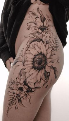 Women Thigh Tattoo, Back Tattoo For Women, Tatuaje Cover Up, Side Hip Tattoos, Cute Thigh Tattoos, Hip Thigh Tattoos, Angel Wings Tattoo, Floral Tattoo Sleeve