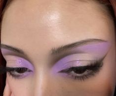 Maquillage On Fleek, Swag Makeup, Purple Makeup, Ethereal Makeup, Dope Makeup, Purple Eyeshadow, Edgy Makeup, Makeup Eye Looks, Creative Eye Makeup