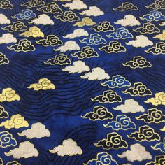 Vintage Japanese Cotton Fabric Cloth Cloud Navy Blue by 1/2 - Etsy Japanese Fabric Patterns, Japanese Fabric Pattern, Japanese Kimono Pattern, Crafting Decor, Quilting Table, Asian Fabric, Dress Bag, Kimono Pattern, Clouds Pattern