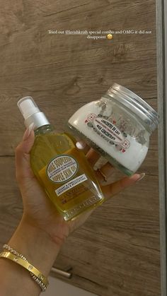 Loccitane Almond Oil, Almond Oil Aesthetic, Loccitane Shower Oil, Loccitane Aesthetic, Loccitane Almond, Pretty Skin Care