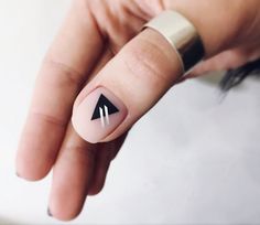 Nail Art For Winter, Roof Terraces, 2019 Nails, Beard Man, Simple Nail Art, Minimalist Nail, Tattoo Symbols, Edc Gadgets