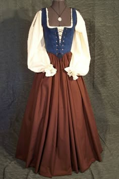 Image result for renaissance market wench costume Wench Costume, Gaun Abad Pertengahan, Medieval Clothes, Fair Outfits, Fest Outfits, Old Fashion Dresses, Dirndl Dress, Medieval Costume, Old Dresses