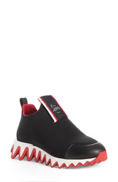 Louboutin Sneakers Women Outfit, Louboutin Sneakers Women, Louboutin Sneakers, Sneaker Outfits Women, Slipon Sneakers, Fashion Corner, Red Louboutin, Red Marks