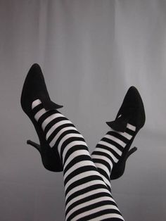 Marie Antoinette Shoes, Witchy Shoes, Vamp Goth, Halloween Tights, Charles Jourdan, Black Suede Shoes, The Addams Family, Halloween Photoshoot, Witch Costume