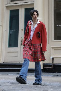 Genderless Fashion, Walking Down The Street, Poses References, Plaid Skirt, New Classic, Aesthetic Clothes