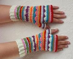 Gehaakte Armwarmers met Crochet Along 2014 (Bit of Color)