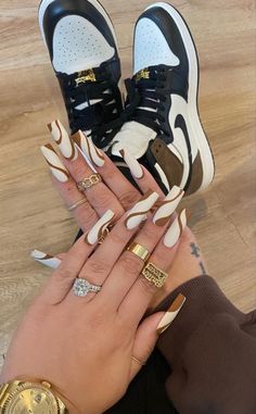 Brown Acrylic Nails, Edgy Nails, Fall Acrylic Nails, Long Acrylic Nails Coffin, Thanksgiving Nails, Bling Acrylic Nails, Brown Nails, Coffin Nails Designs, Pretty Acrylic Nails