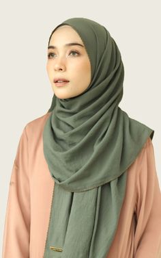 Ootd Warna Coklat Dan Army Hijab Ootd Item, Head Scarf Styles, Hijab Ootd, Outfit Hijab, Ootd Hijab, Hijab Style