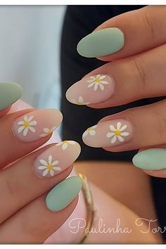 Spring is here, and it’s the Easter season. It’s time for floral home decor, bunny-shaped cookies, and exciting egg-hunting games. But if… Nails Kids, Simple Spring Nails, Nails Dip, Spring House, Nails Classy, Nails Yellow, Cute Spring Nails