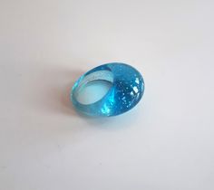 Transparent blue lucite plastic ring with high domed top size 7 US and Canada (approx. 17 mm diameter), 1.5 inches top to bottom; top: approx. inches ; 5/8 inches width. Very good condition. The same ring in blue, purple, yellow and clear color is listed separately. You get 10% for an additional ring (as well as free combined shipping) unless the ring is already reduced through an on-going sale.  IMPORTANT TO READ: To make this a smooth and pleasant transaction experience for everyone, all buyers need to read and understand the description, the terms of sale , the payment and the shipping indicated in this listing. TERMS AND CONDITIONS OF SALE A. DISCOUNTS FOR MULTIPLE PURCHASES We are glad to offer discounts for multiple purchases. Please contact us for details. B. COMBINED SHIPPING We ar Frutiger Aero, Plastic Ring, Bleu Violet, Blue Rings, Rings Statement, Blue Purple, Favorite Jewelry, Statement Rings, The Ring